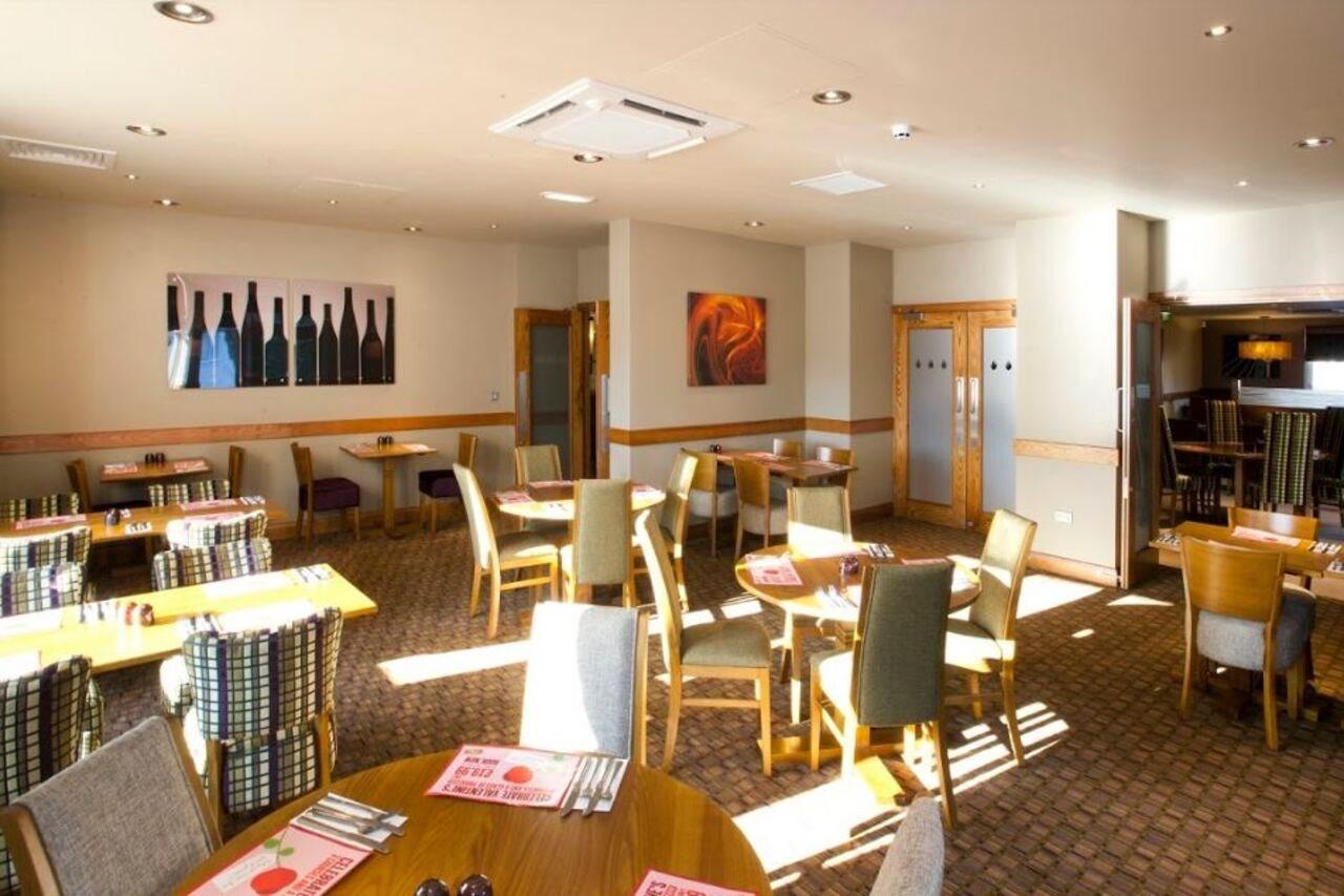 Premier Inn Inverness West Exterior photo