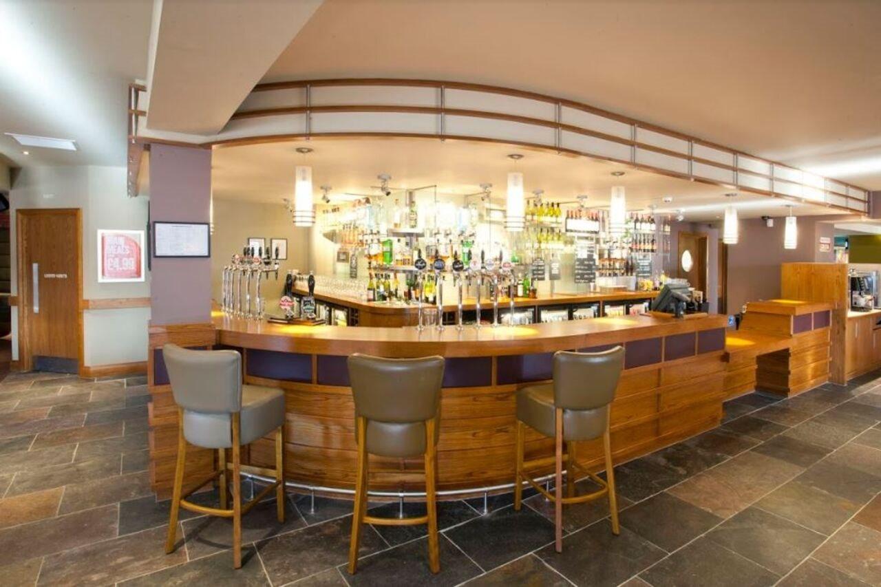 Premier Inn Inverness West Exterior photo