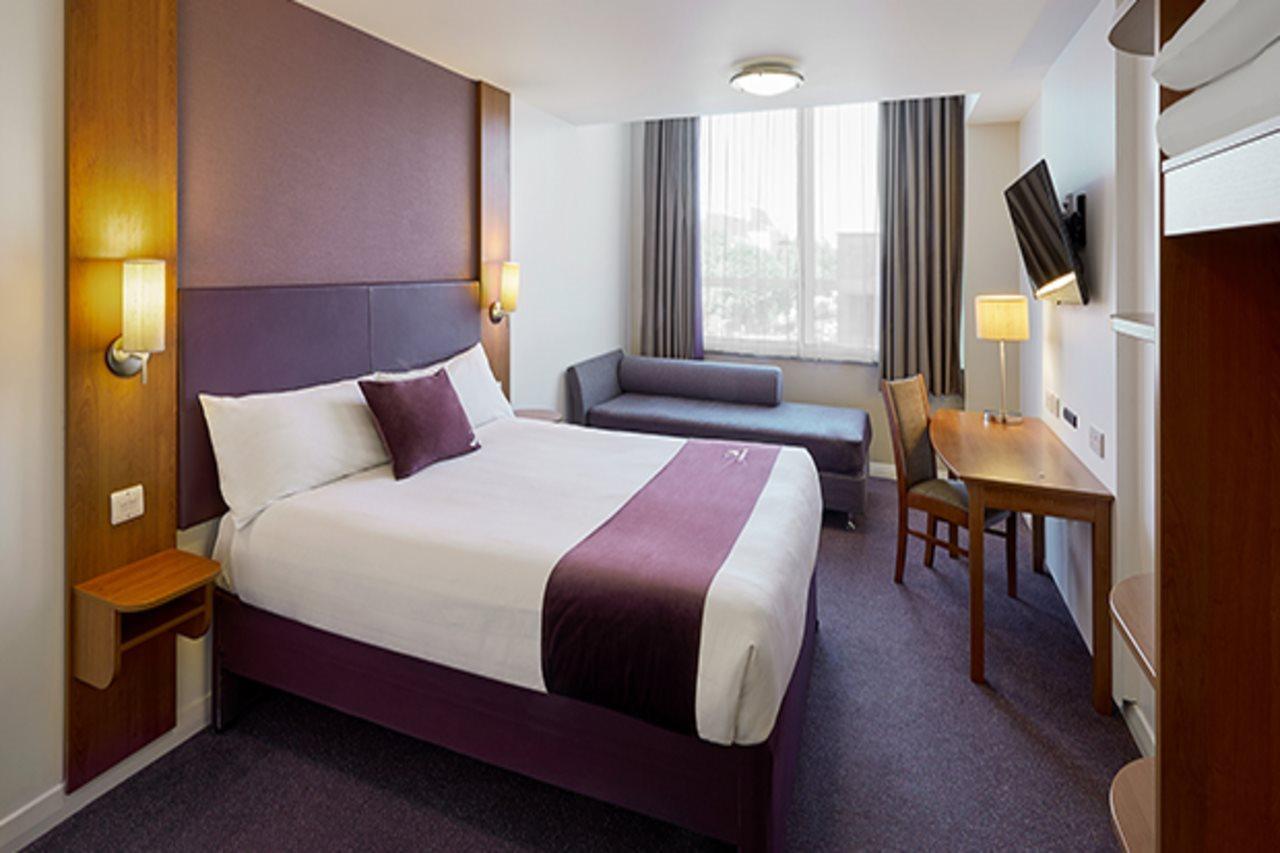 Premier Inn Inverness West Exterior photo