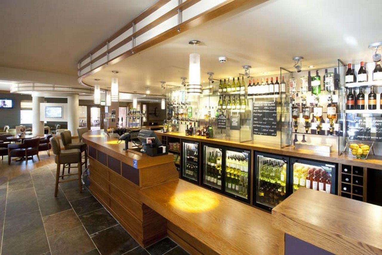 Premier Inn Inverness West Exterior photo