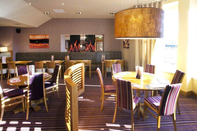 Premier Inn Inverness West Exterior photo