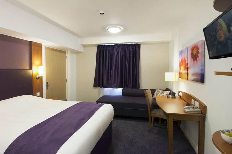 Premier Inn Inverness West Exterior photo
